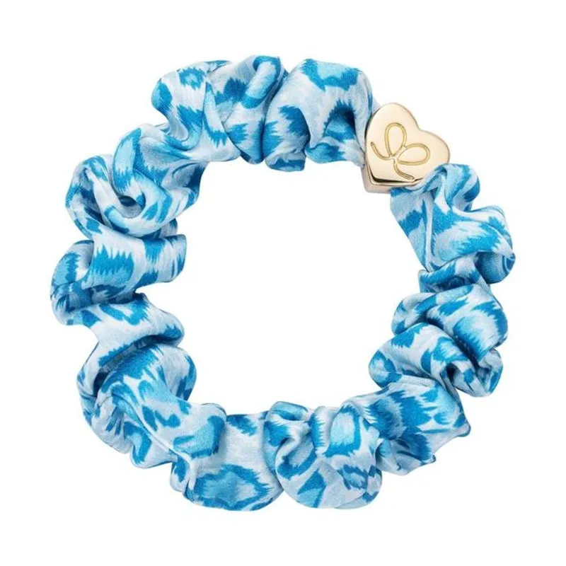 By Eloise Scrunchie/Armbånd Silk Blue Leopard